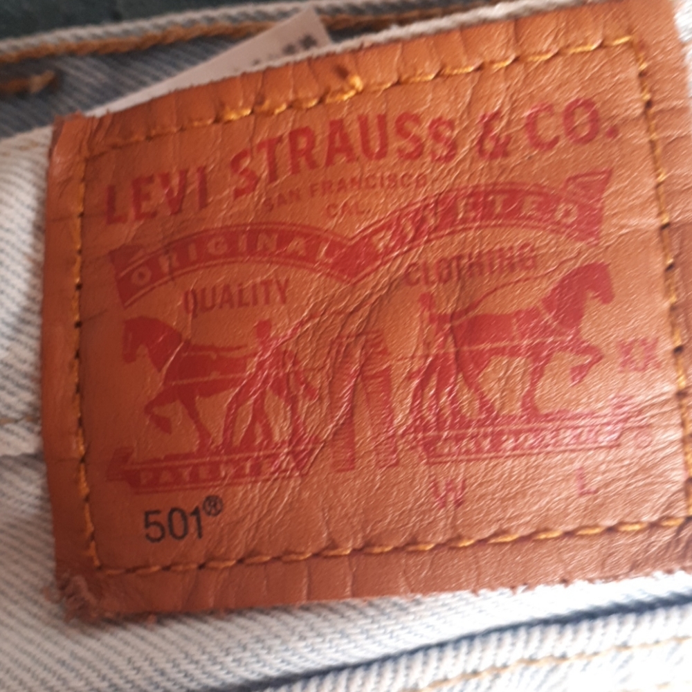 Levis jean shorts - Picture 3 of 3